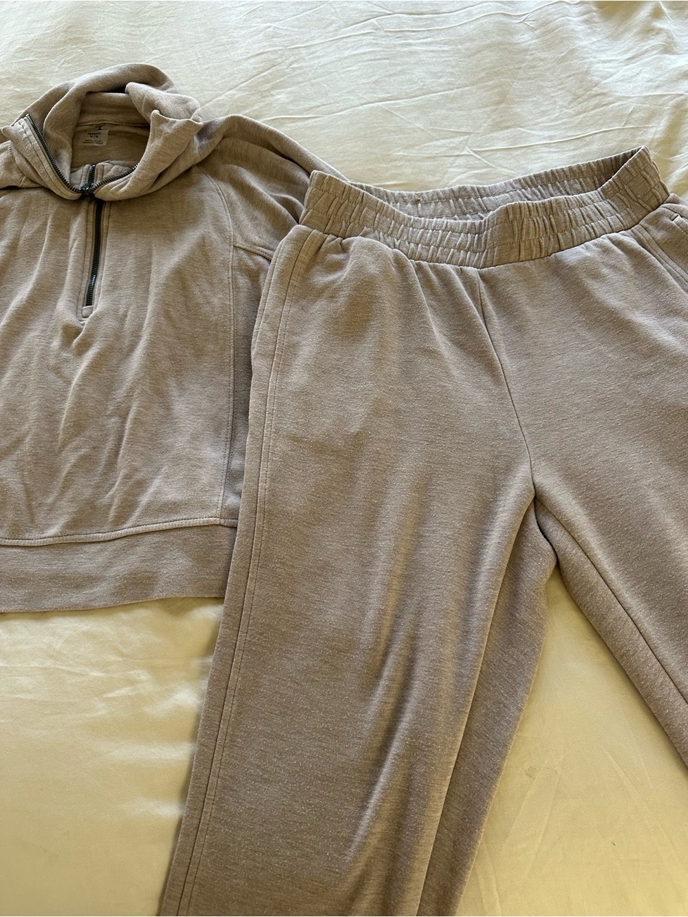 Danskin Tan Matching Top & Pants Lounge Set Size M - Picture 2 of 7